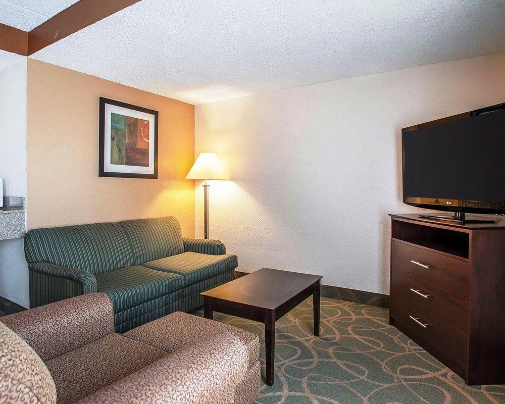 Quality Suites Milwaukee Airport Экстерьер фото